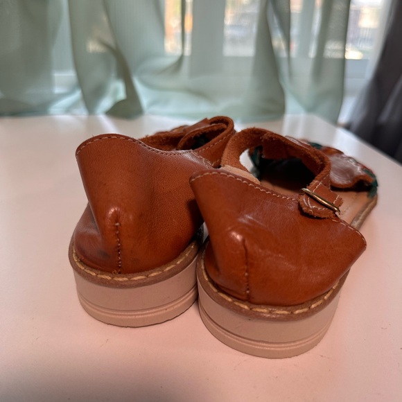 Girls leather huaraches - Picture 4 of 4